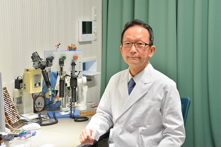 院長　田島 秀樹（医学博士／日本眼科学会眼科専門医）　近影